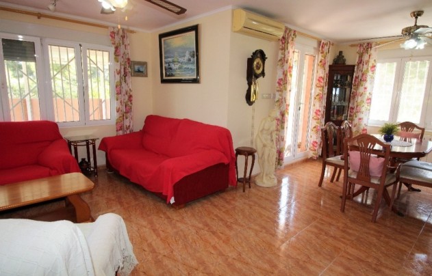 Resale - Villa - Torrevieja - Los Balcones