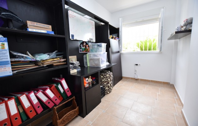 Resale - Villa - Algorfa - Montemar