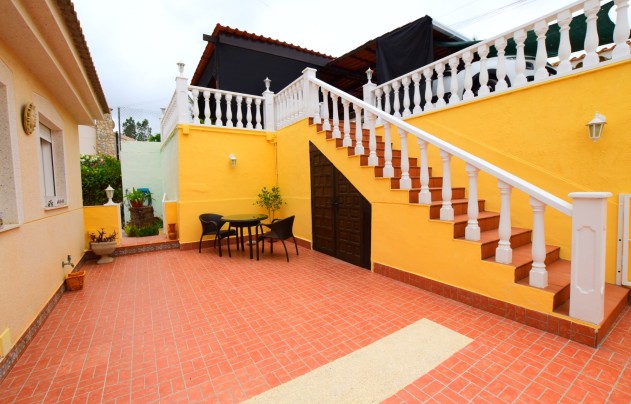 Resale - Villa - Algorfa - Montemar