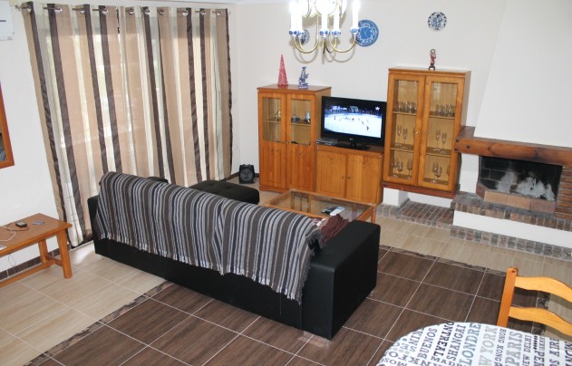 Resale - House - Punta Prima