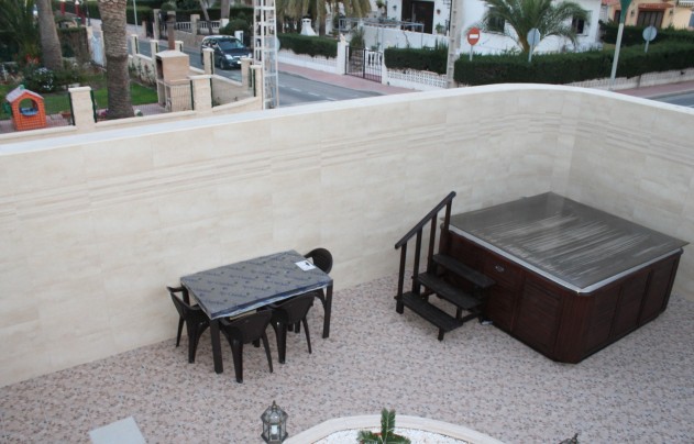 Resale - House - Punta Prima