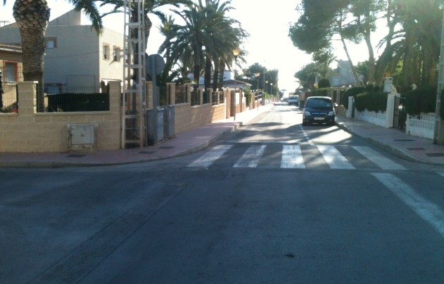 Resale - House - Punta Prima