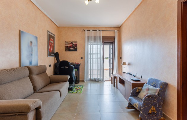 Resale - Villa - Los Montesinos - La Herrada