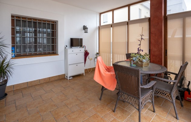 Resale - Villa - Los Montesinos - La Herrada