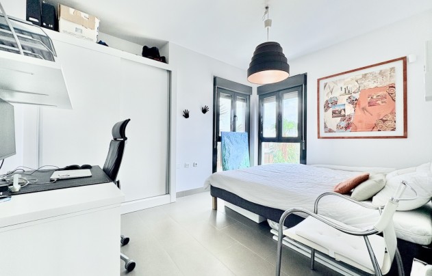 Resale - Apartment - Dehesa de Campoamor - Las Ramblas