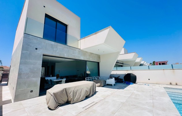 Resale - Villa - Rojales