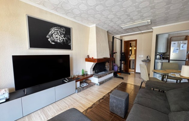 Resale - House - Punta Prima