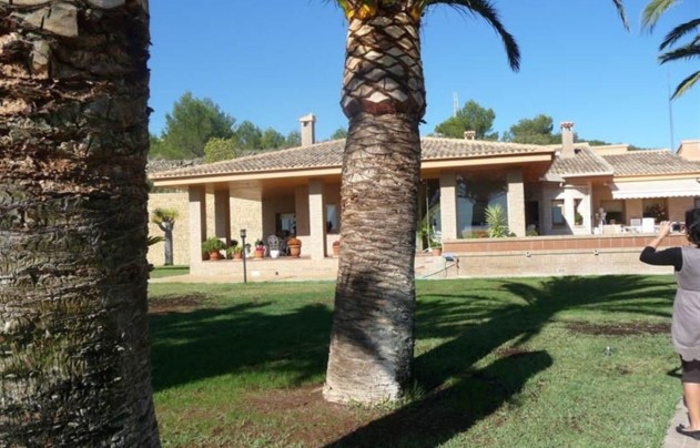 Resale - Villa - Calpe - Gargasindi