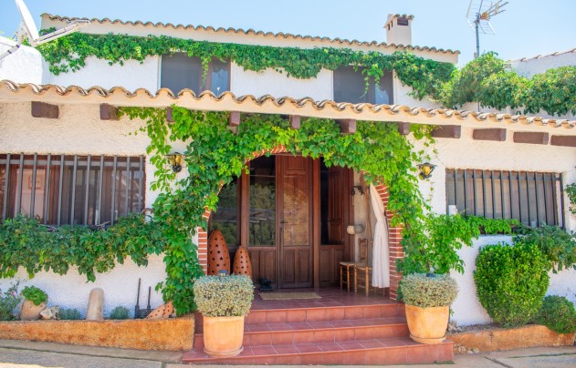 Reventa - Villa - Onil