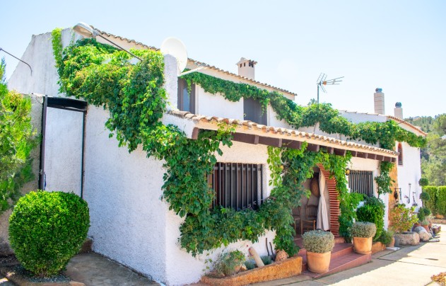 Reventa - Villa - Onil