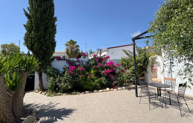 Resale - Villa - Blanca