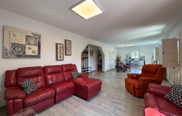 Resale - Villa - Blanca