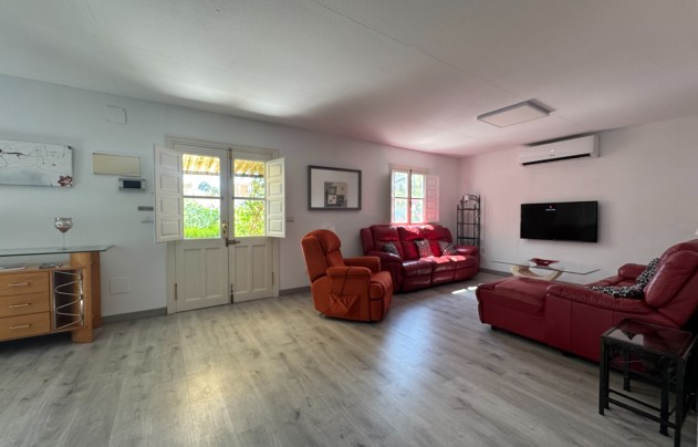 Resale - Villa - Blanca