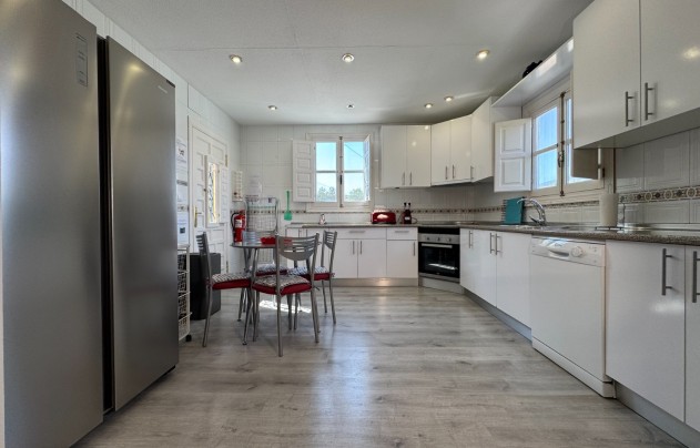 Resale - Villa - Blanca