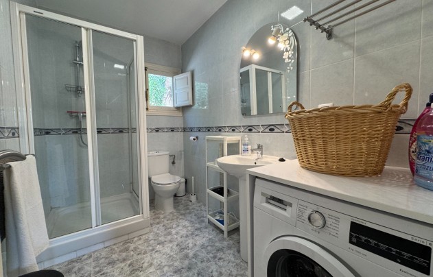 Resale - Villa - Blanca