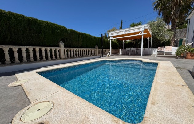 Resale - Villa - Blanca