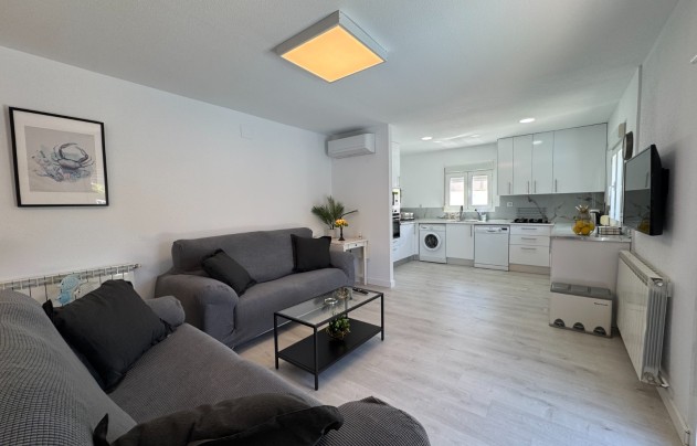 Resale - Villa - Blanca