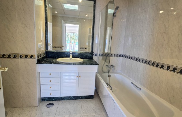 Reventa - Casa - El Campello