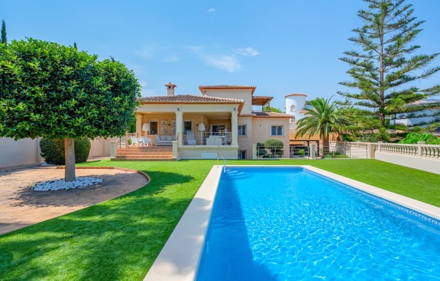 Resale - Villa - Benissa