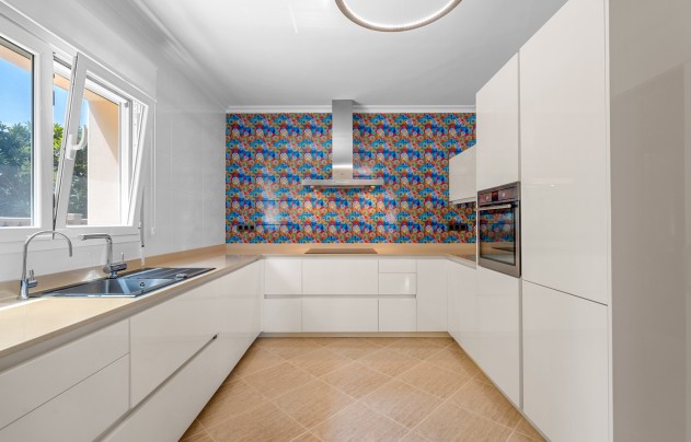 Resale - Villa - Benissa