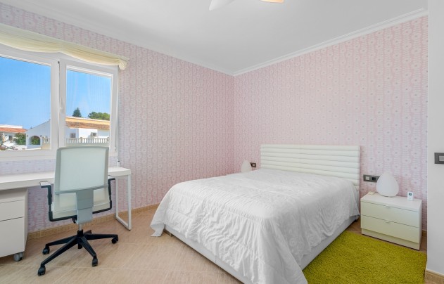 Resale - Villa - Benissa