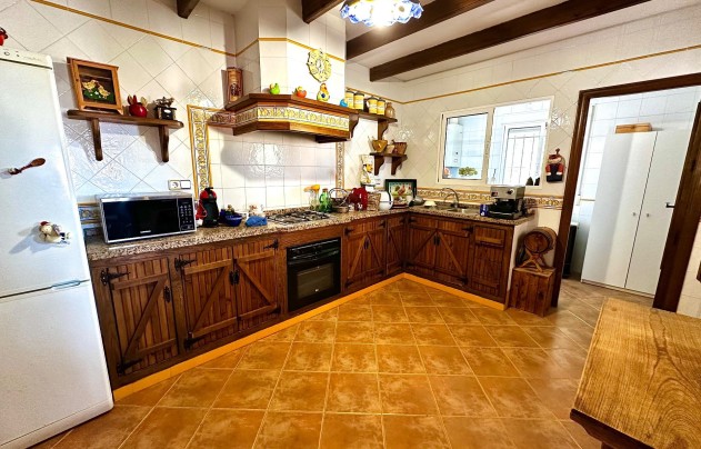 Resale - Villa - San Miguel de Salinas - Ciudad de las comunicaciones