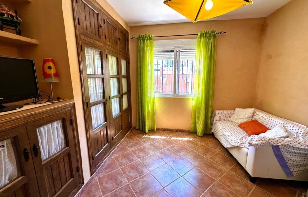 Resale - Villa - San Miguel de Salinas - Ciudad de las comunicaciones