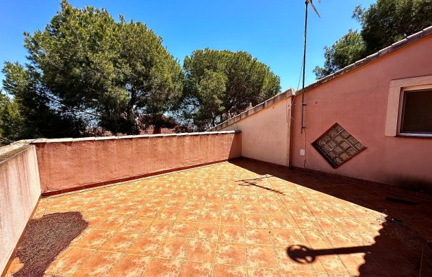 Resale - Villa - San Miguel de Salinas - Ciudad de las comunicaciones