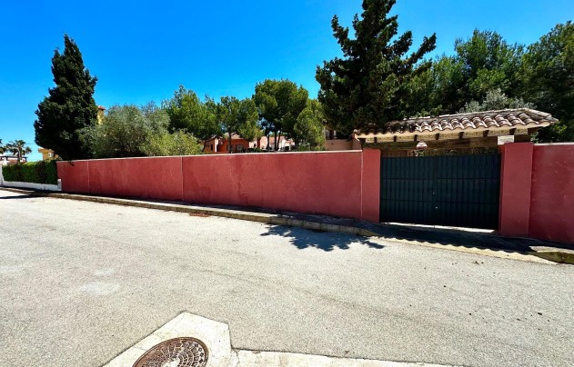 Resale - Villa - San Miguel de Salinas - Ciudad de las comunicaciones