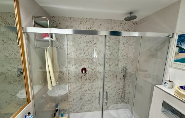 Resale - Apartment - Benahavis - La Quinta