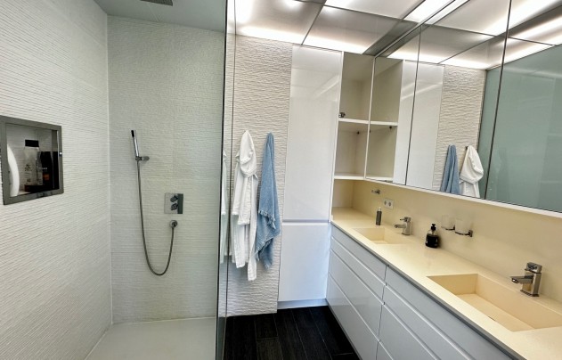 Resale - Apartment - Guardamar del Segura