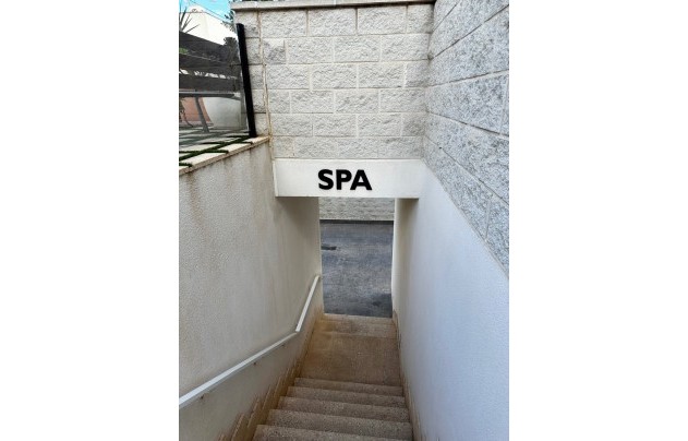 Resale - Apartment - Guardamar del Segura
