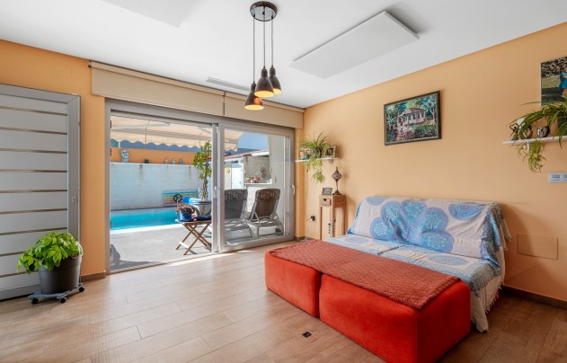 Herverkoop - Villa - Benijofar