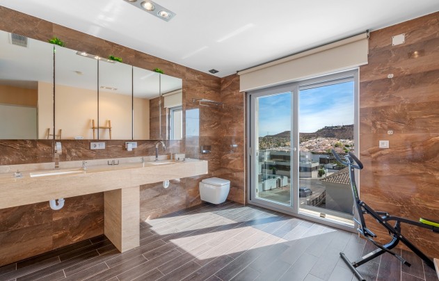 Herverkoop - Villa - Benijofar