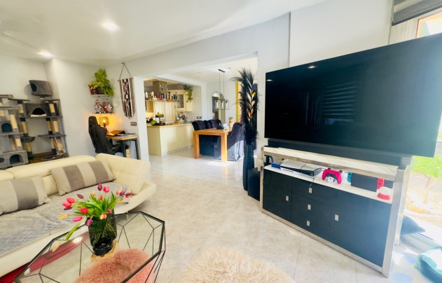 Resale - Villa - Benijofar