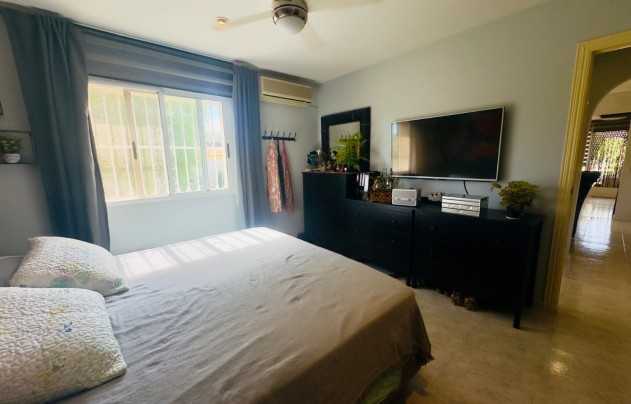 Resale - Villa - Benijofar