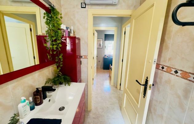 Resale - Villa - Benijofar