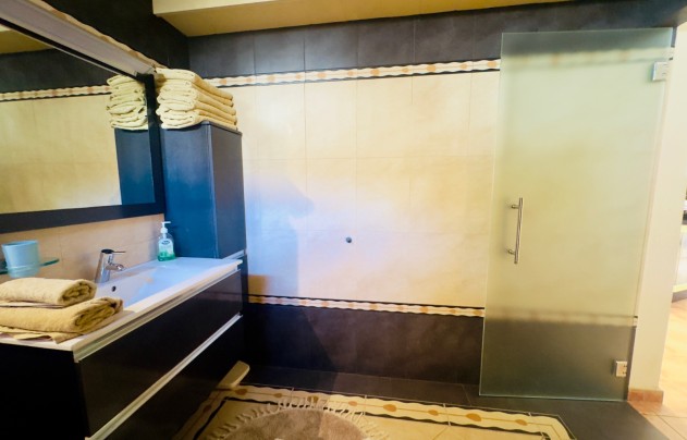 Resale - Villa - Benijofar