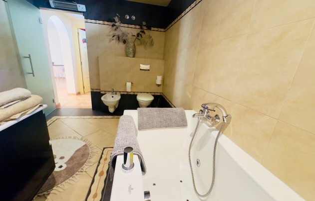 Resale - Villa - Benijofar