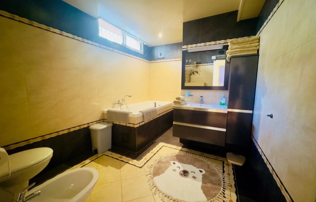 Resale - Villa - Benijofar