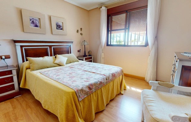 Resale - Villa - Aguilas