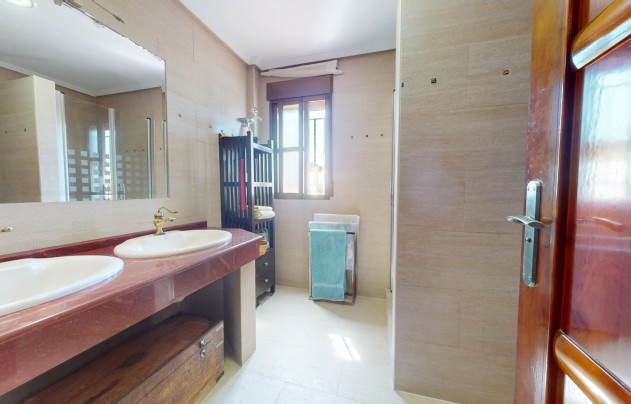 Resale - Villa - Aguilas