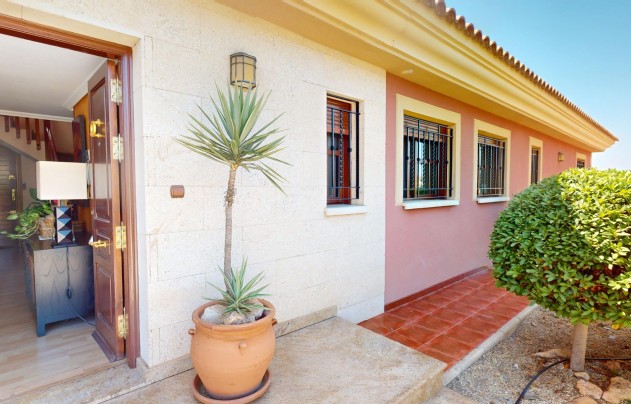 Resale - Villa - Aguilas