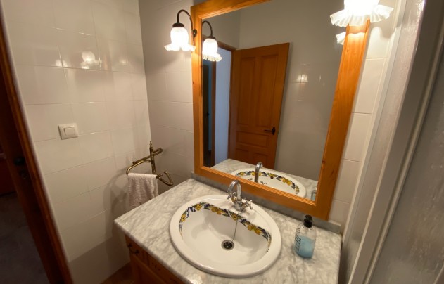 Reventa - Villa - Sax