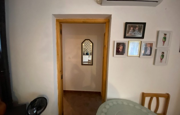 Reventa - Villa - Sax