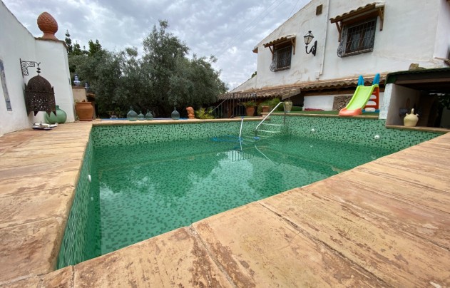 Reventa - Villa - Sax