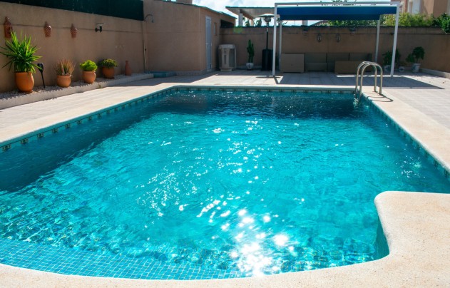 Resale - Villa - Orihuela Costa - La Zenia