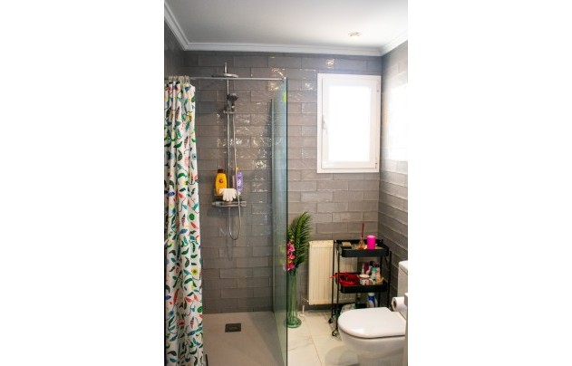 Resale - Villa - Orihuela Costa - La Zenia