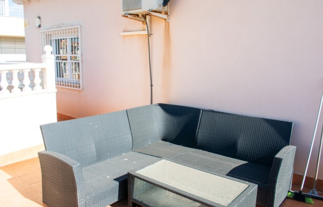 Resale - Villa - Orihuela Costa - La Zenia