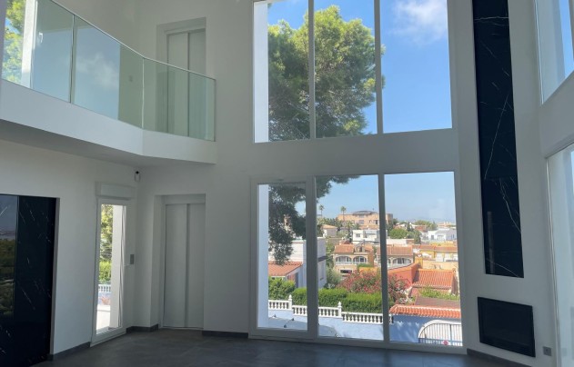 Resale - Villa - Torrevieja - Los Balcones